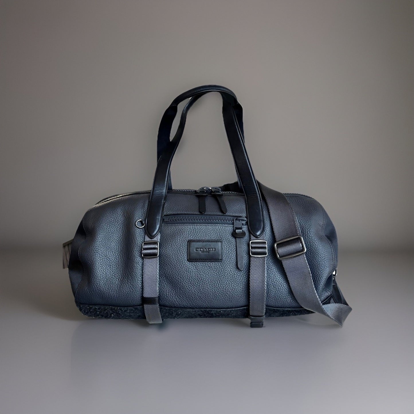 COACH Designer Duffle Gym Travel Bag Pebble Leather Navy Leather Sued (org $795)