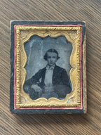 1850s Antique Victorian Gentleman Portrait Union Civil War Daguerreotype Photo