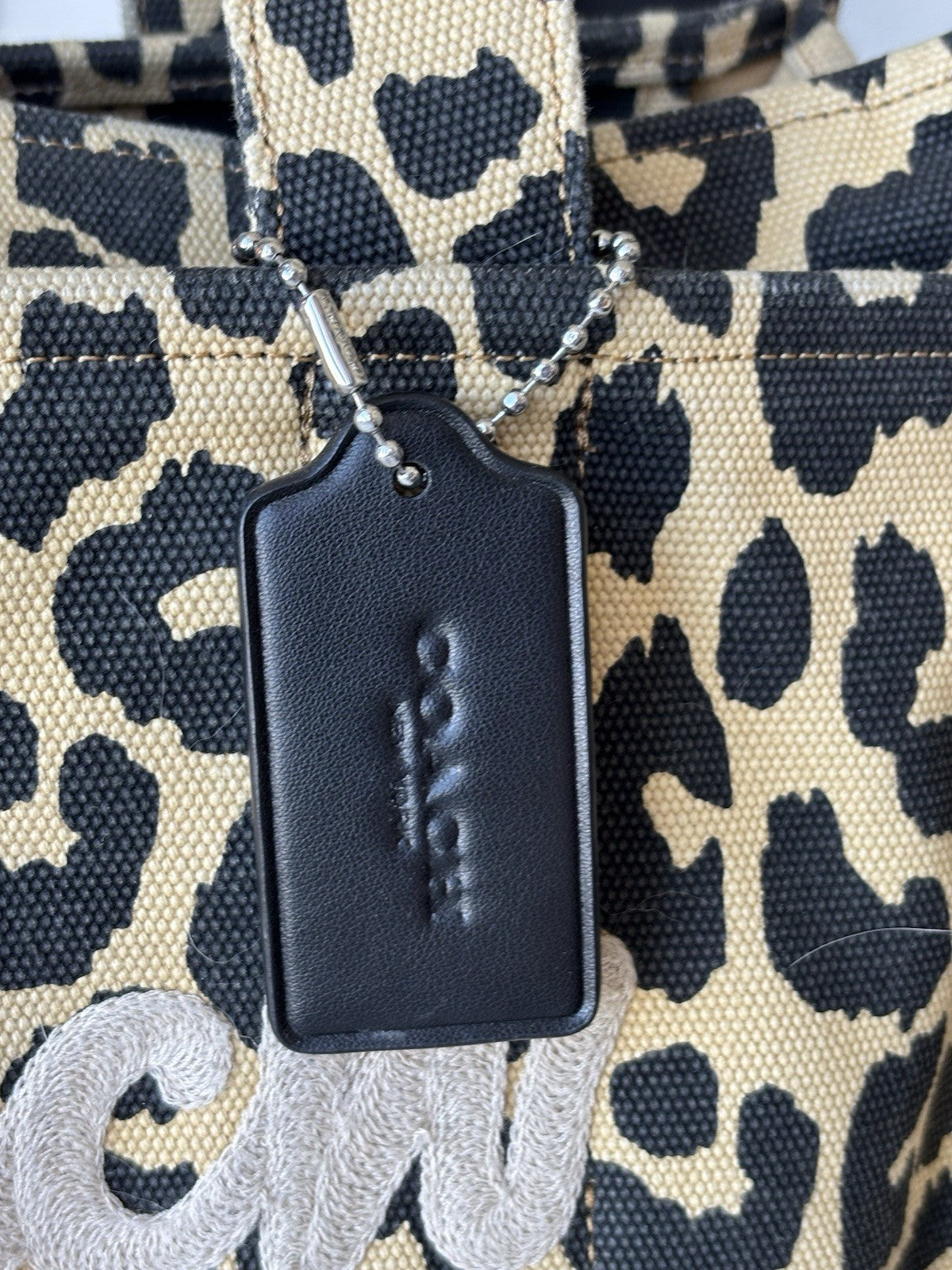 COACH Cargo Tote 26 Leopard Print Cotton Canvas Crossbody Bag CP769 (org $395)