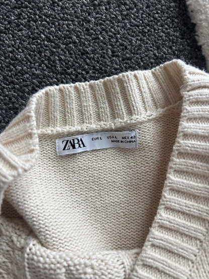 ZARA Cable Knit Crew Sweater Contrasting Cream Black Distressed Size L (org $70)