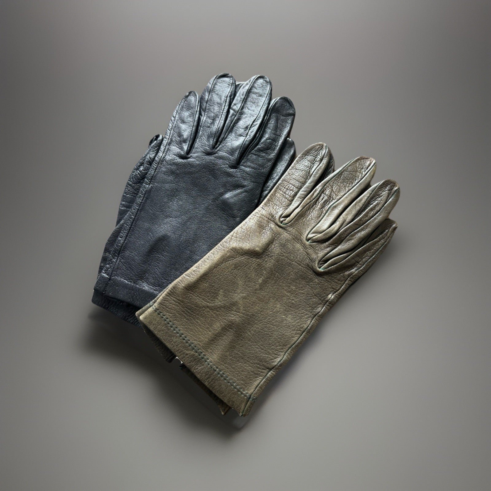 VINTAGE 1974 (2) Set Black Green Genuine Leather Driving Gloves Women’s Size 6.5