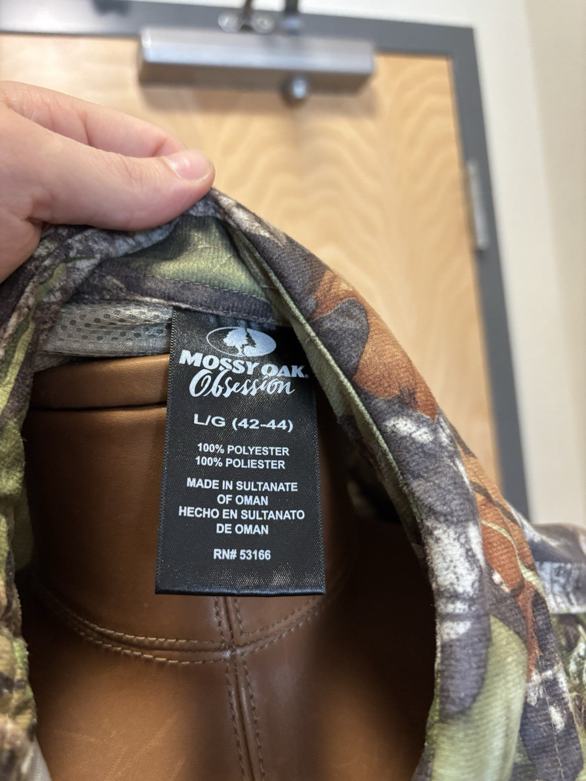 Mossy Oak Tree Camo Button-Up Shirt Size Large Russell Outdoors NWOT (org $45)