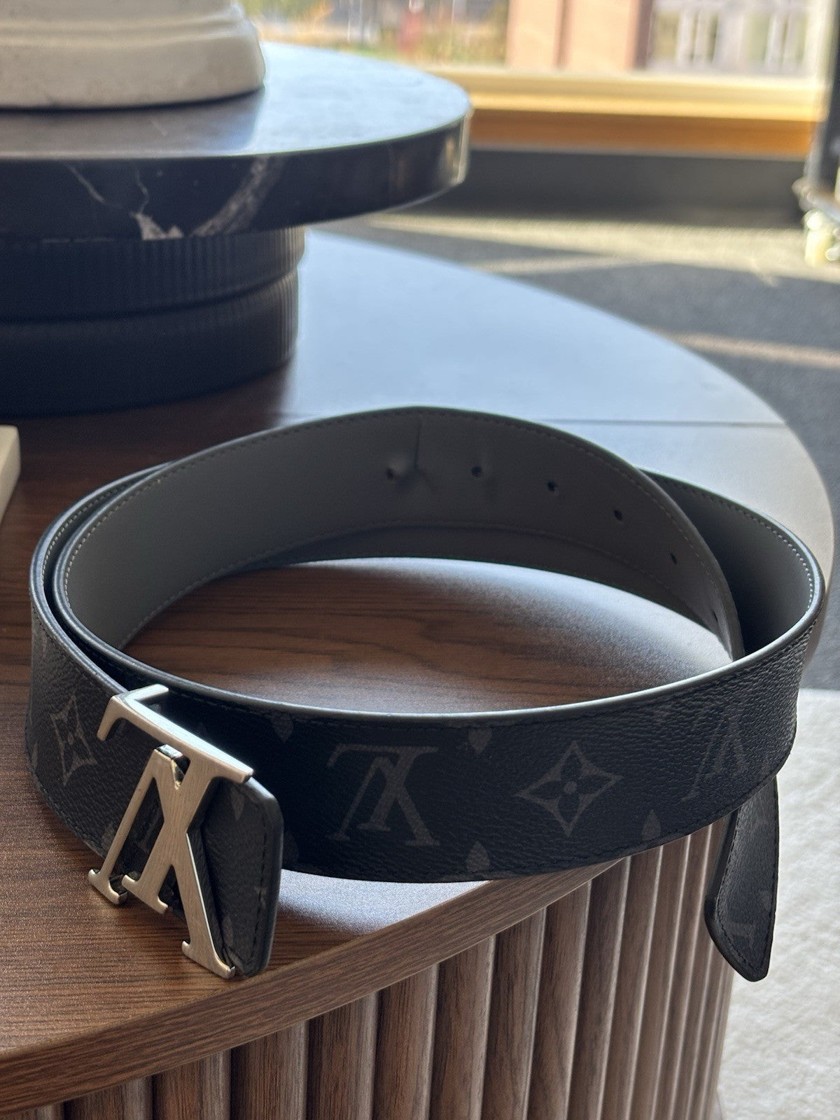 LOUIS VUITTON Authentic Eclipse Belt Black LV Reversible Logo Men 32 (org $650)