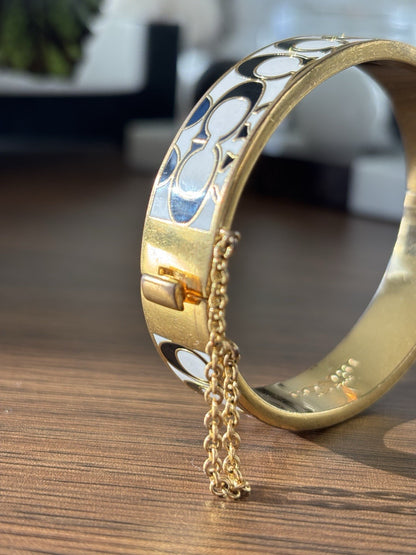 COACH 1999 Bangle Bracelet Vintage Black/Gold Chain Clasp Signature C Logo