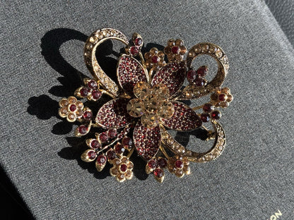 AVON Brooch Pin Ruby Red /Amber Rhinestones Gold 35 Year Anniversary 3” New
