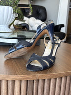 SALVATORE FERRAGAMO Vintage Italy Navy Blue Leather Pumps Heels Shoes USA 7.5 AA