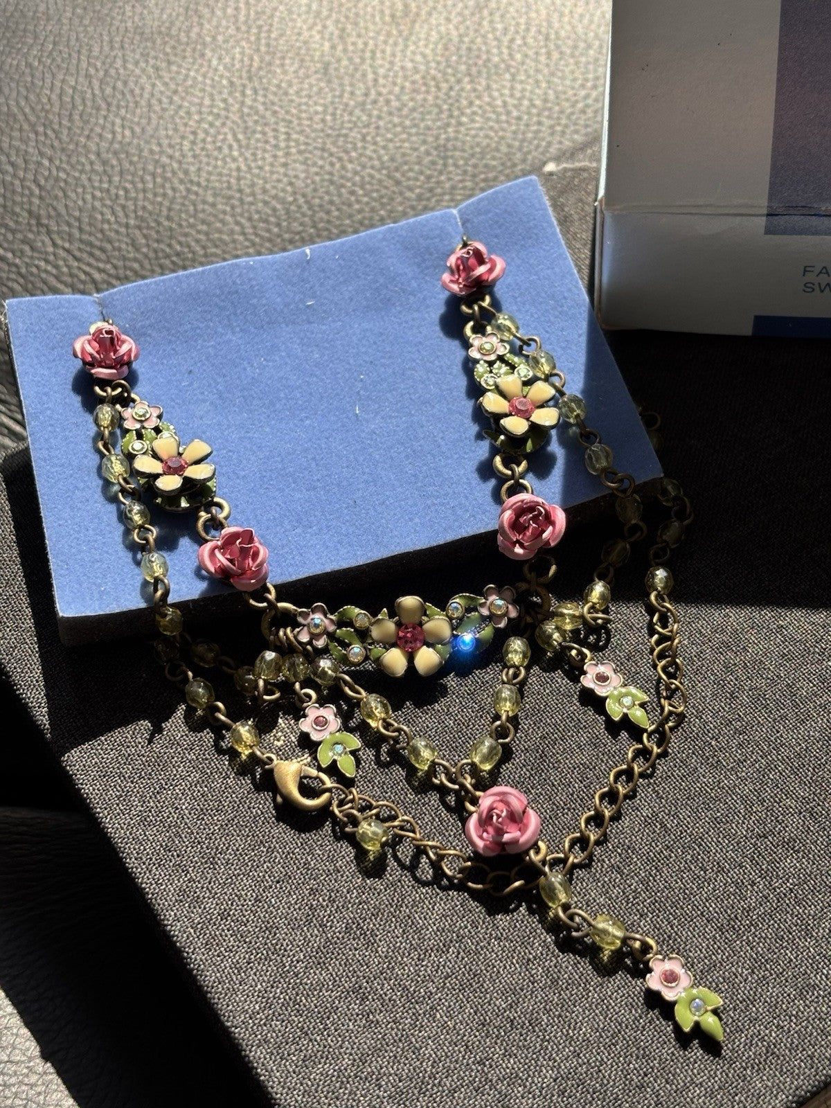 NWT Vintage AVON Fashion Flower Swag Necklace Rose Multi Chain 18in Original Box