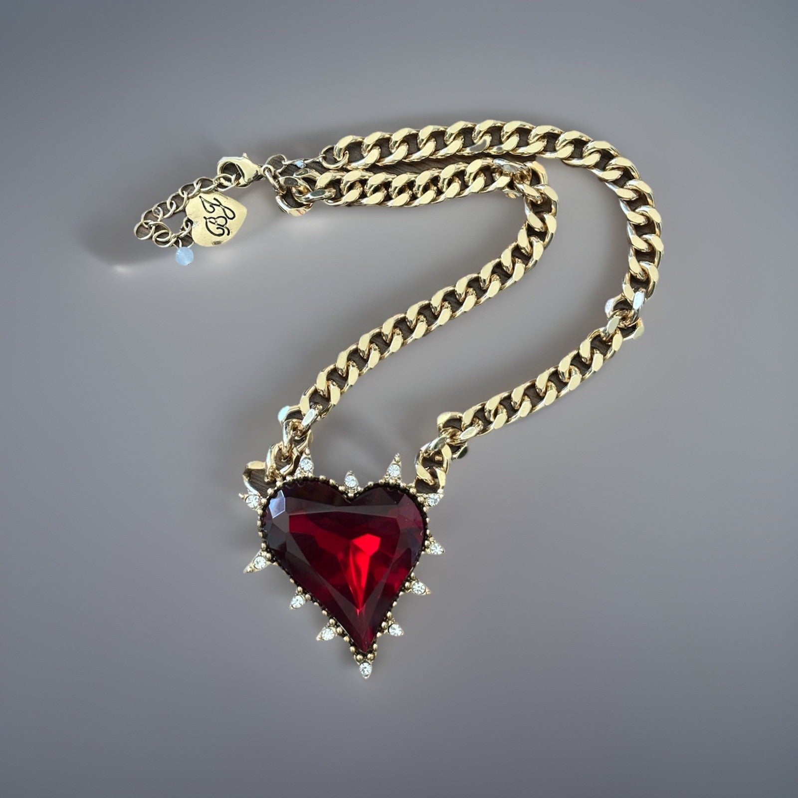 BETSEY JOHNSON Red Heart Necklace Spiked Pendant Statement Gold Chain (org $145)