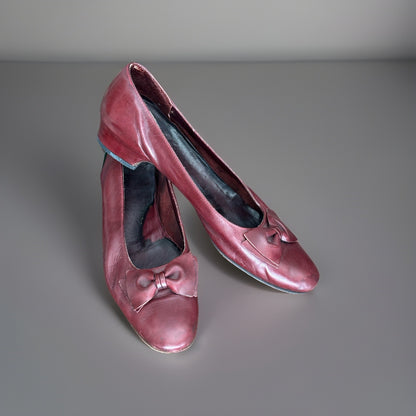 SALVATORE FERRAGAMO Vintage Italy Leather Maroon Bow Pumps Shoes 7.5 AA Narrow