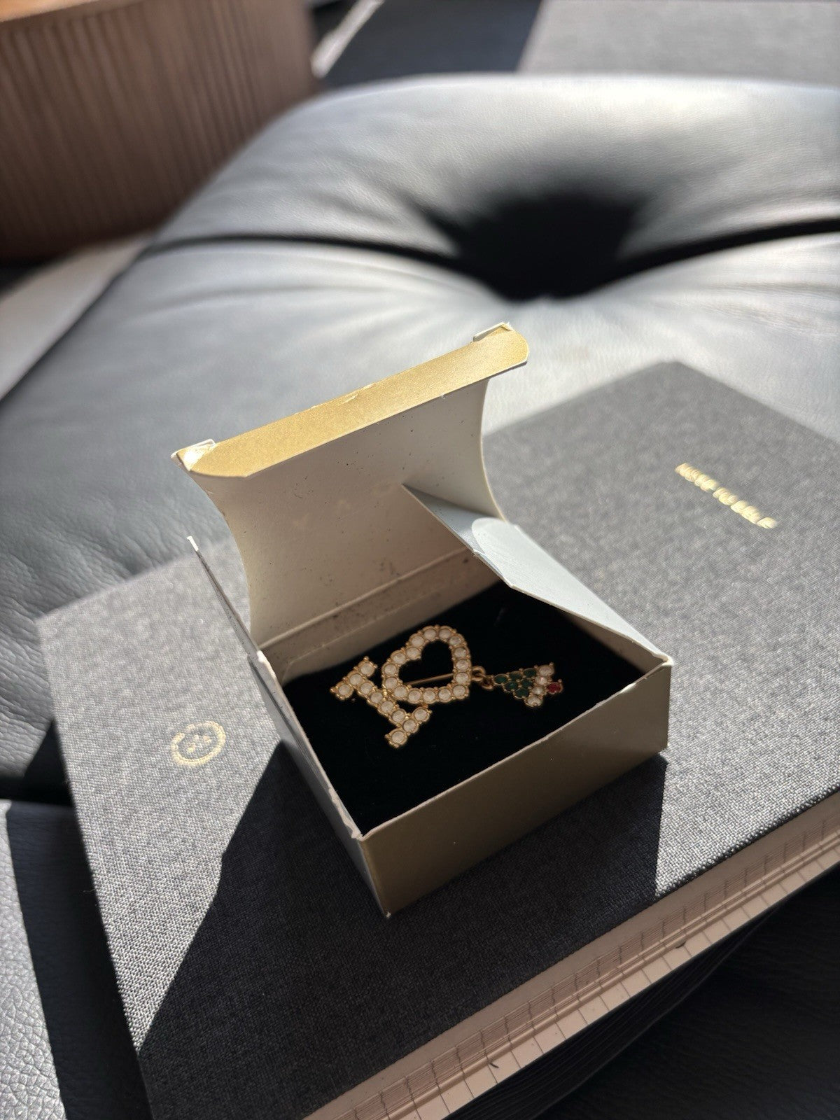 Vintage Gold AVON I Love Christmas Brooch Scarf Pin Red Green Stone /Dangle Tree