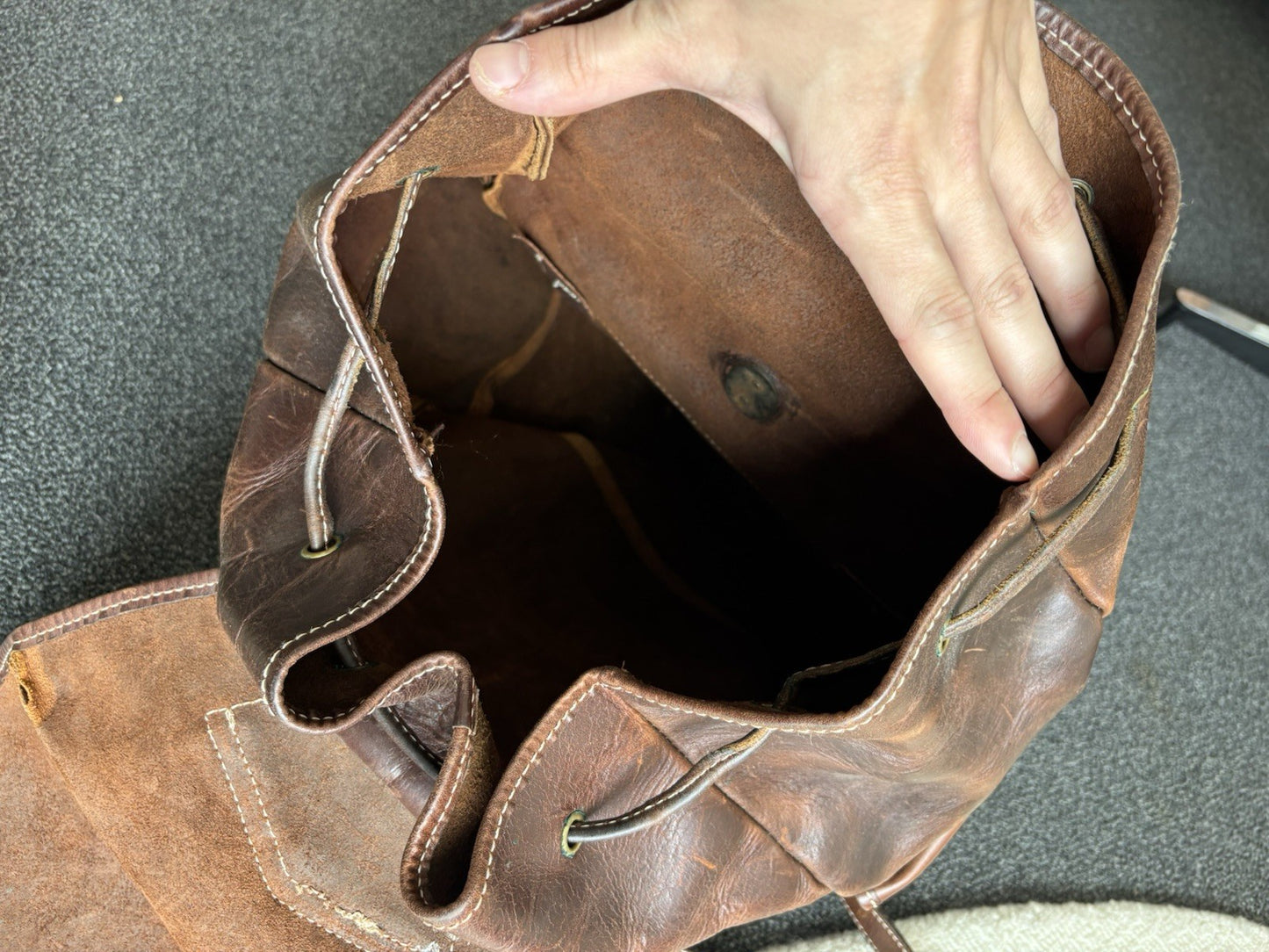 VINTAGE Classic Real Cow Hide Leather Backpack Daypack Brass Hardware Buckles