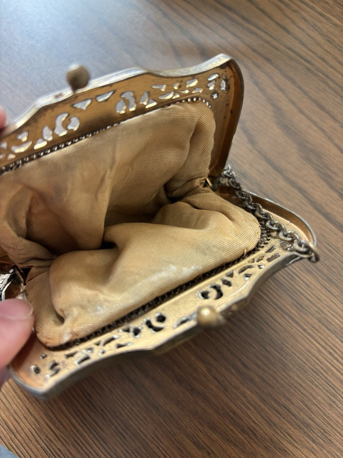 1940 VINTAGE Whiting & Davis Gold Mesh Evening Bag Purse Art Deco KissLock Clasp