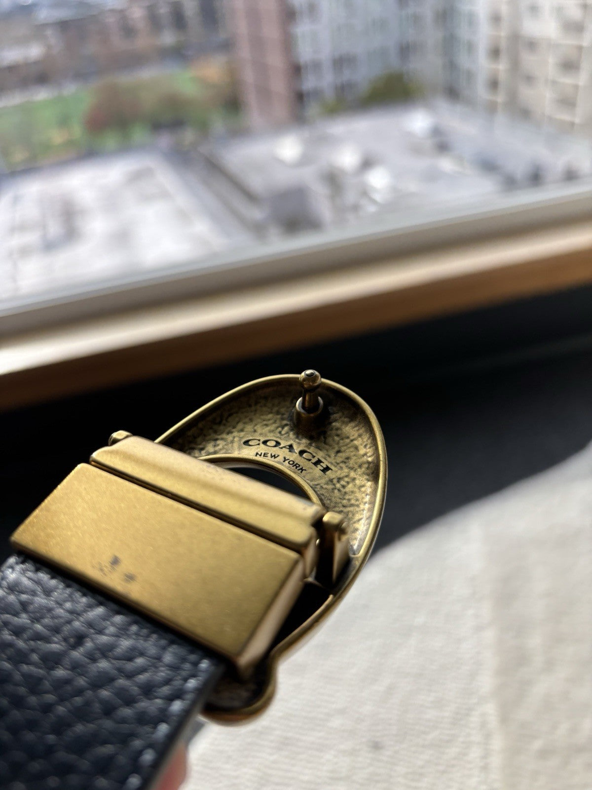 COACH Gold C Belt Reversible Navy Blue/ Grey Leather 38mm Sz 30-32 (Org $250)