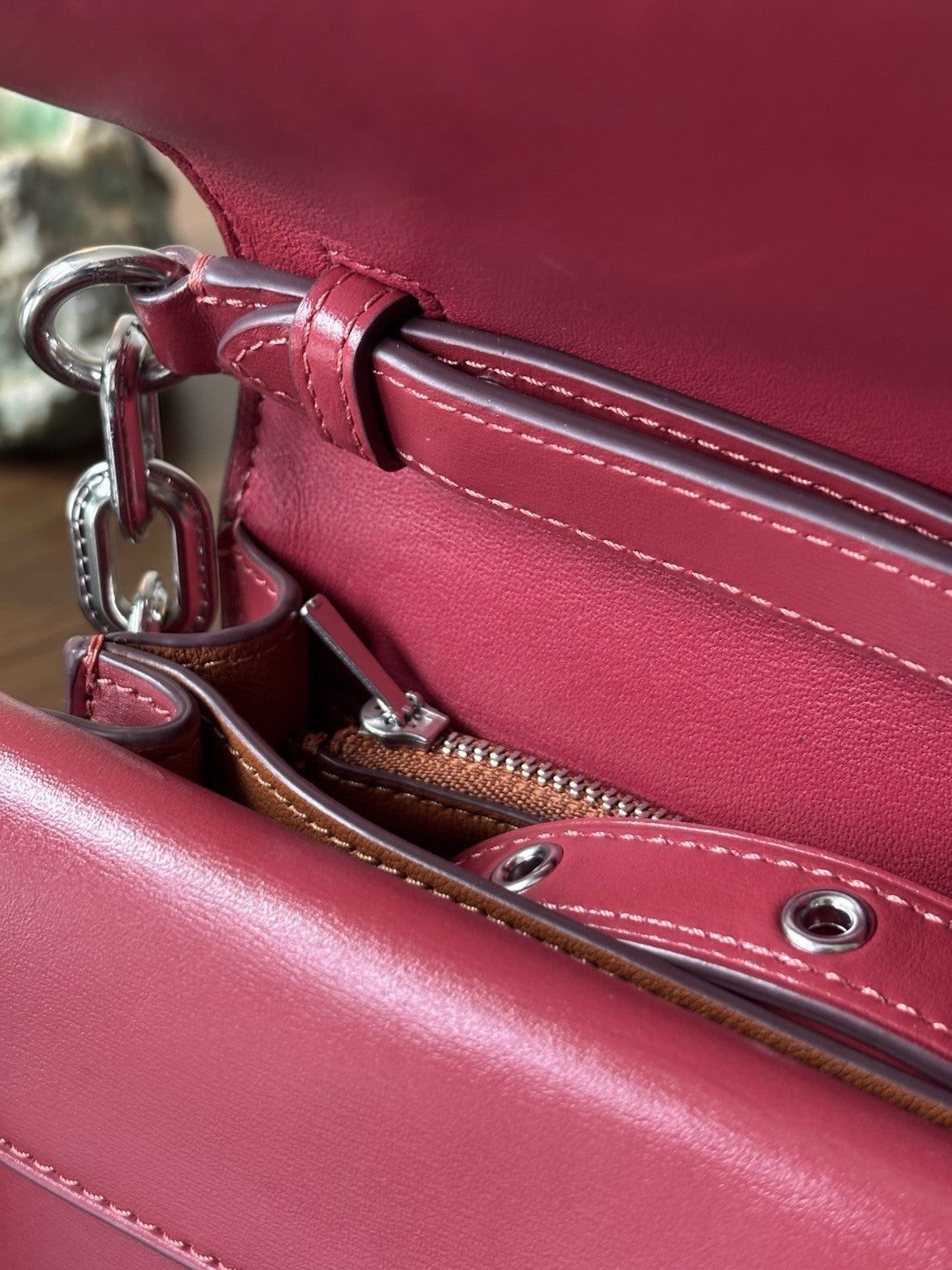 COACH Idol Red Leather Logo Plaque Chain Shoulder Bag Crossbody Strap (org $695)