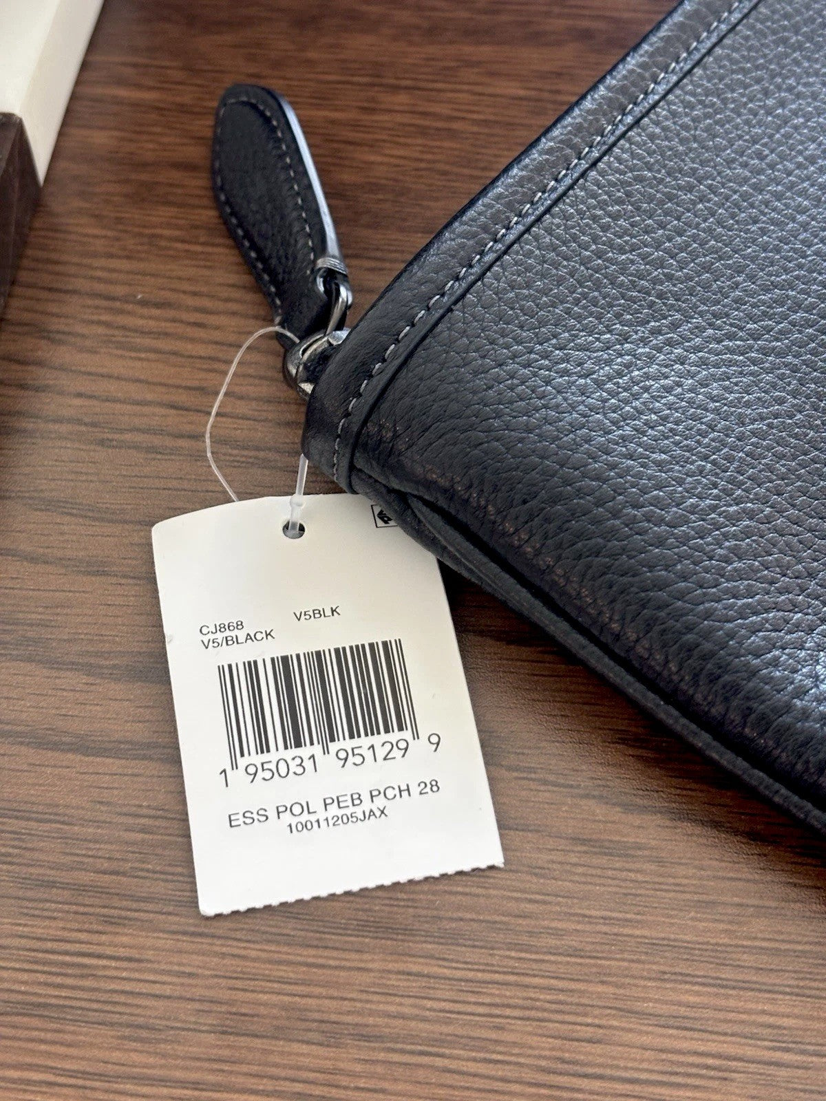 NWT COACH Essential Pouch 28 Black Pebble Leather Travel Case W/Coach Skull+Bow