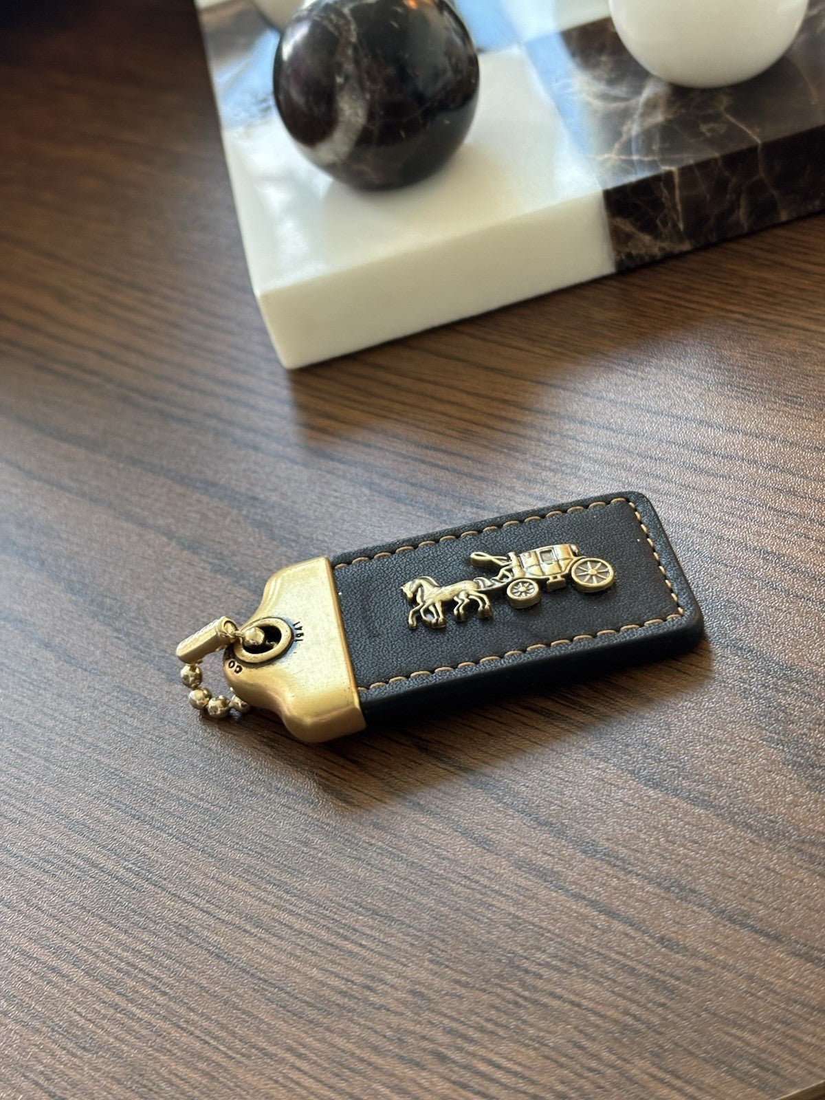 COACH 1941 Designer Hanging Tag Horse Carriage Bag Charm Fob Chain Black/Gold