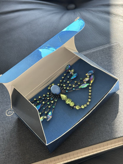 NWT Vintage AVON Giant Dragonfly Bug Insect Rhinestone Cute Dangle Pin Brooch