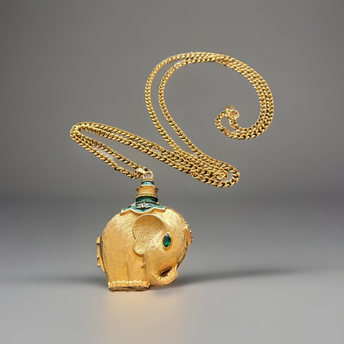 Vintage Elephant MOON DROPS Solid PERFUME COMPACT LOCKET Gold Tone Necklace