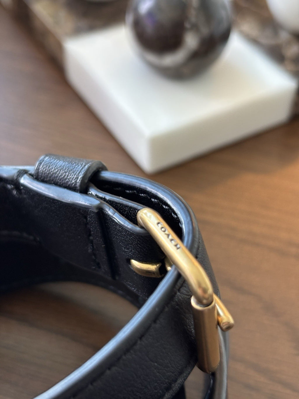 COACH Designer Belt Black Thin Leather Classic Gold Buckle Size 31-36 (org $195)