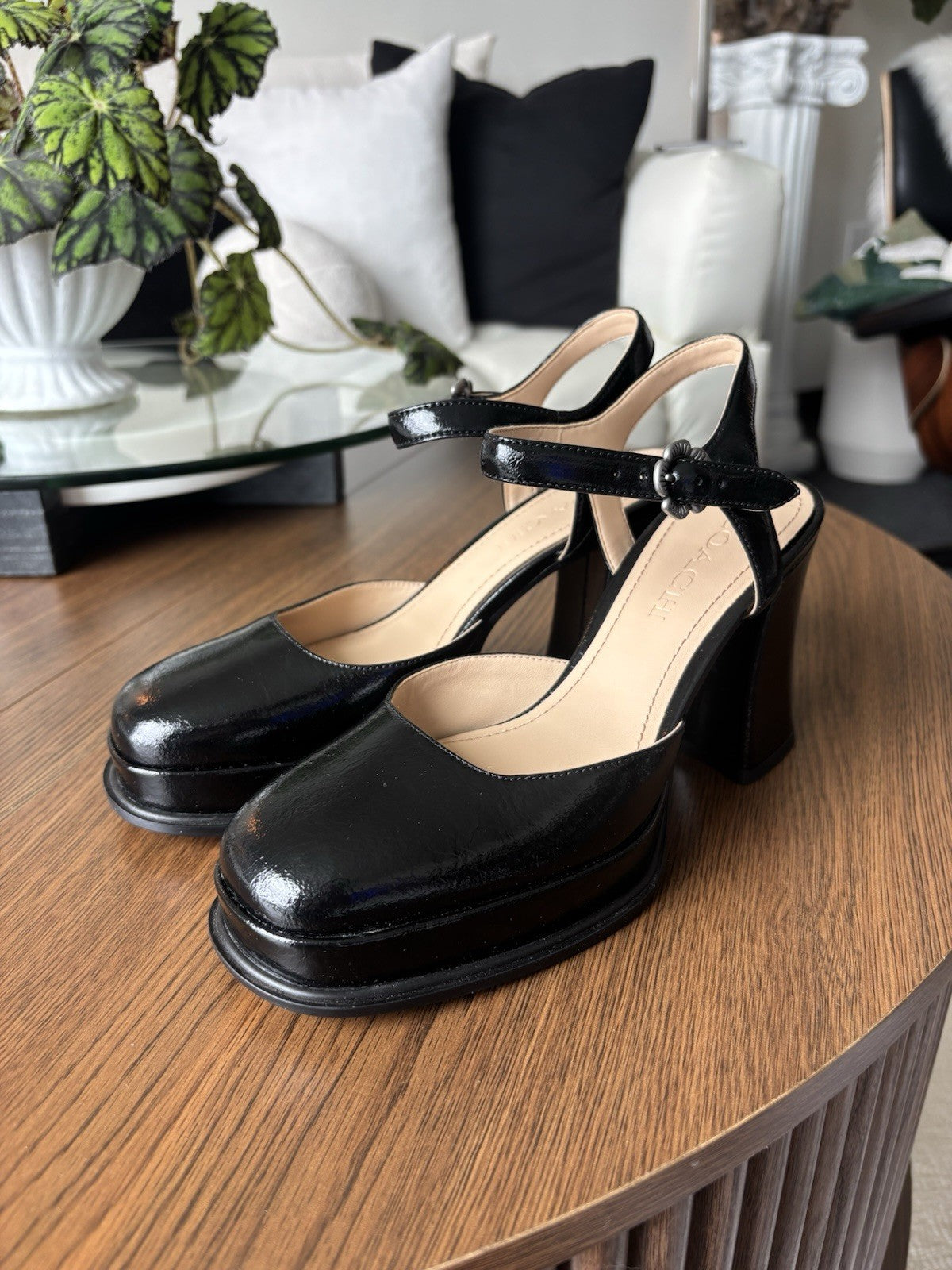 COACH Designer Tea Rose Black Glazed Leather Block Heel Pump Size 6 (org $195)