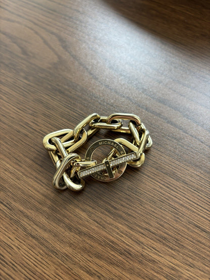 Designer MICHAEL KORS City Scape Gold Chain Crystal Toggle Bracelet Logo 8inch