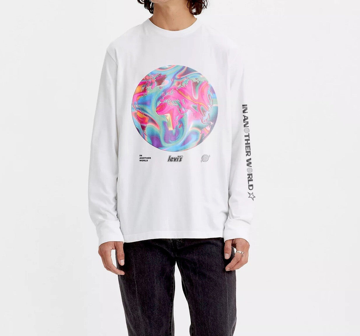 NWT Retro LEVI’S Brand “In Another World” Print 2XL Long Sleeve T Shirt ($39.50)