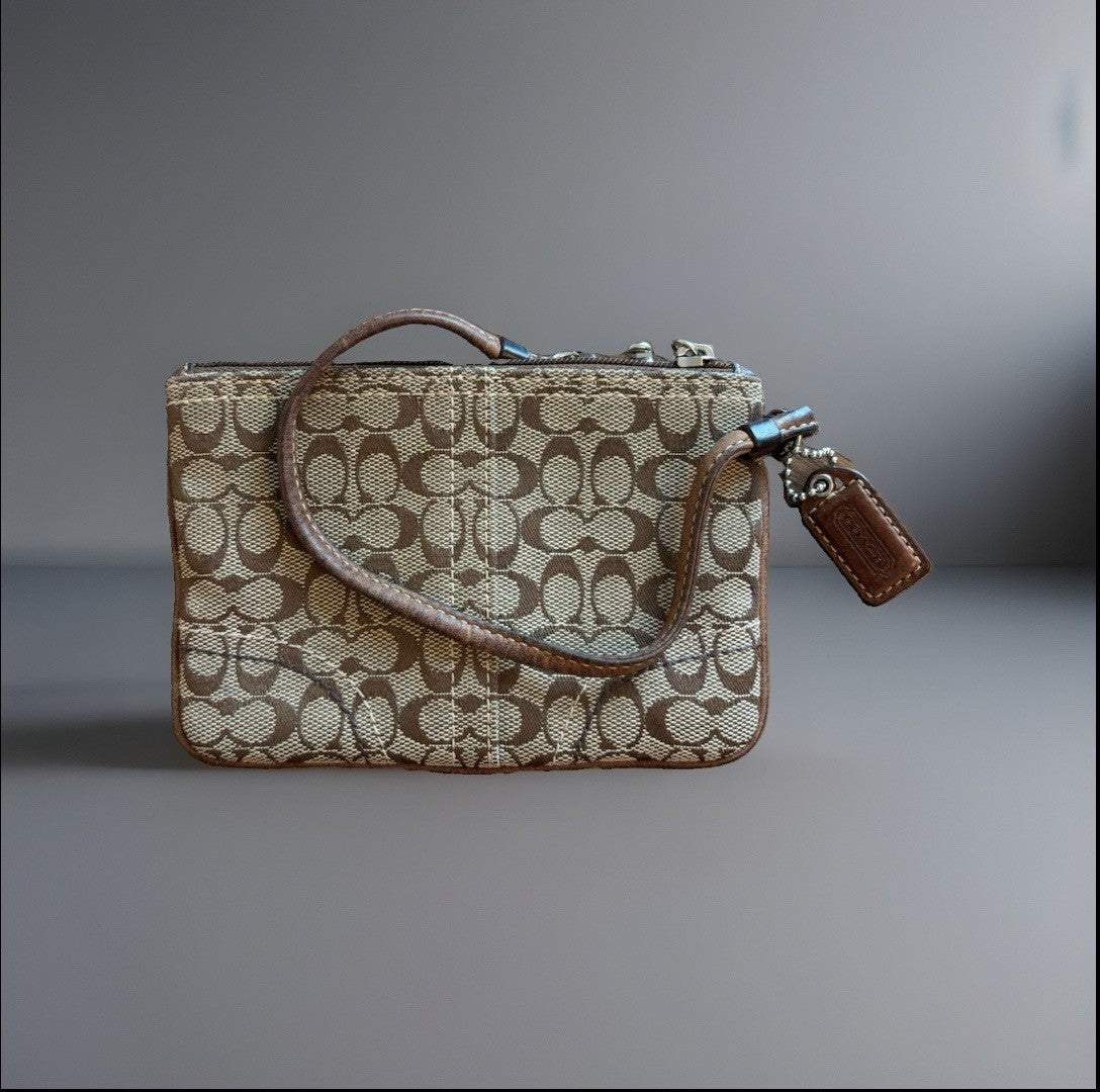 COACH Designer Tan Brown Signature Wristlet Zip Pouch Wallet Leather (org $75)