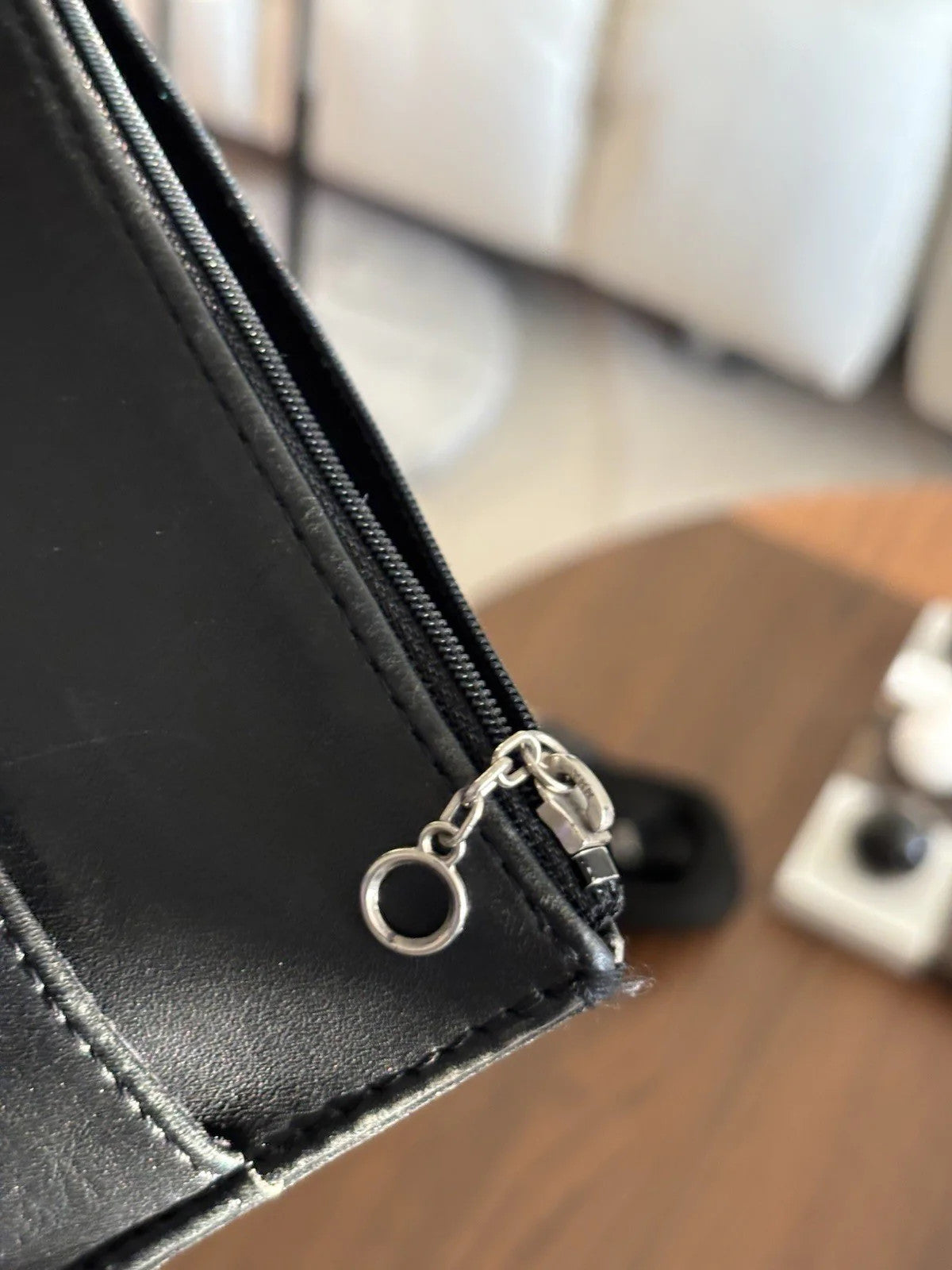 COACH Vintage Black Leather Pouch Crossbody Custom Bottle Cap Pins (org $125)