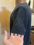 LOUIS VUITTON 2014 Monogram T-Shirt Black Tonal LV Logo Size Small (org $745)