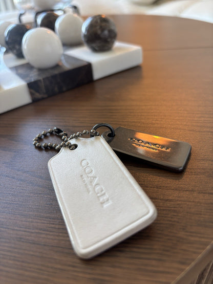 COACH Designer 2 Hanging Bag Charm Fob Chalk White Leather /Gunmetal Tag & Chain