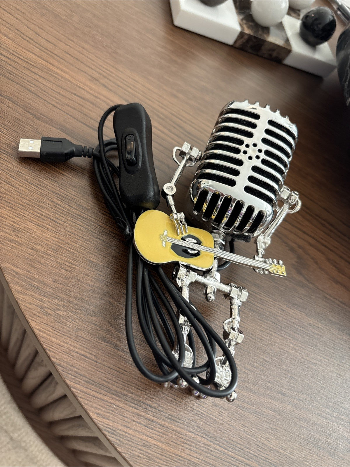 Retro Style Steampunk Microphone Robot LED Desk Lamp Holding Guitar Vintage USA