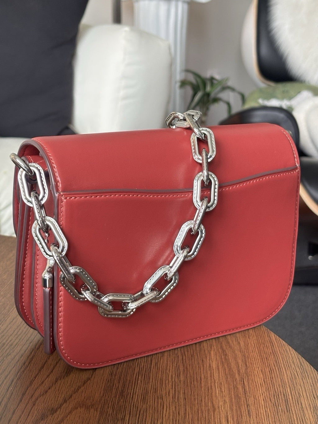 COACH Runway Red Leather Logo Idol Shoulder Bag Chain Crossbody Strap (org $695)
