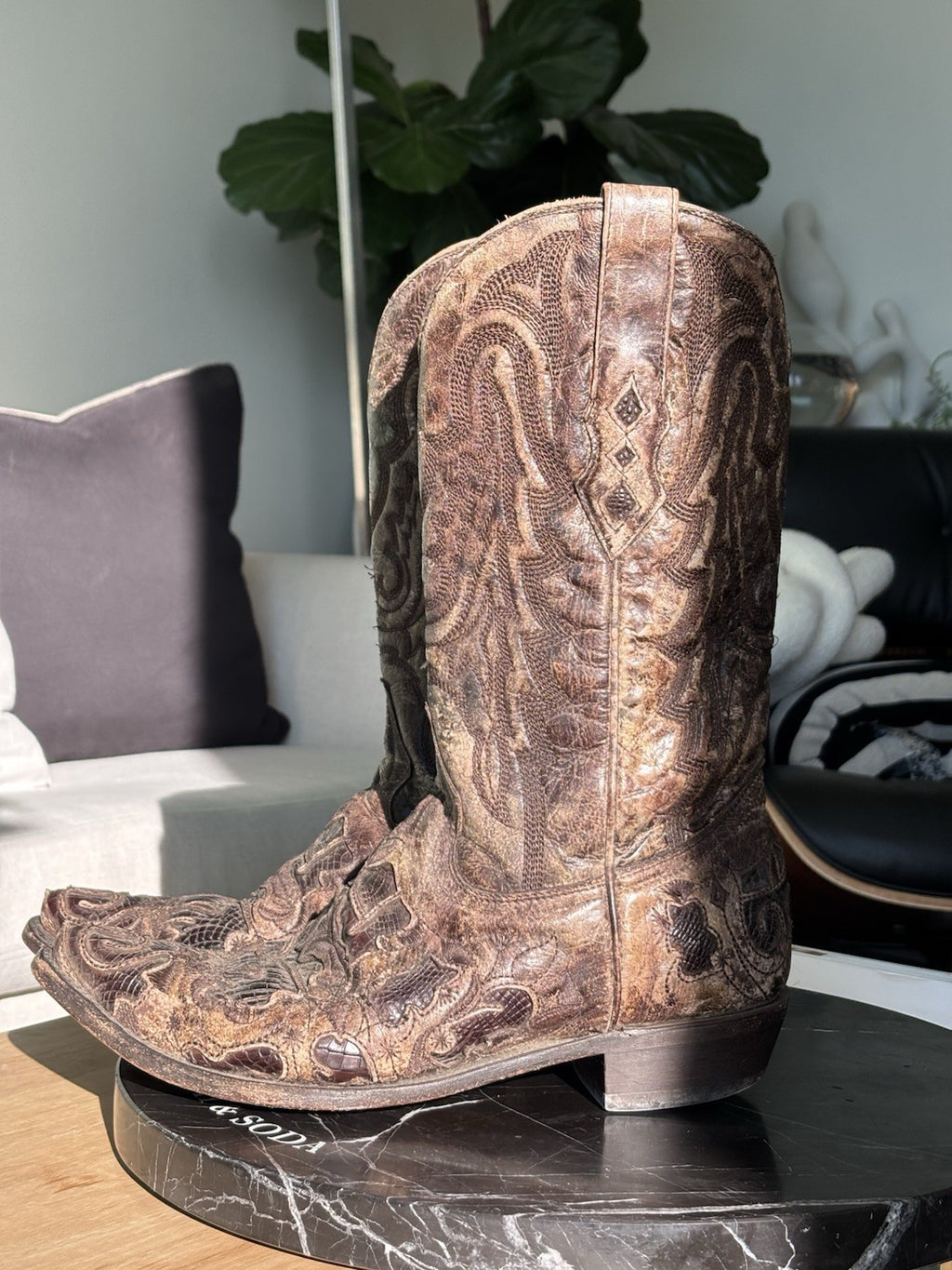 CORRAL® Mens Brown Exotic Alligator Inlay & Embroidered Western Boots (org $360)