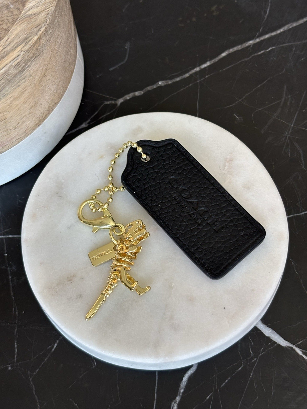 COACH NewYork Designer REXY Leather Hang Tag Dino Bag Charm Fob Chain Gold/Black