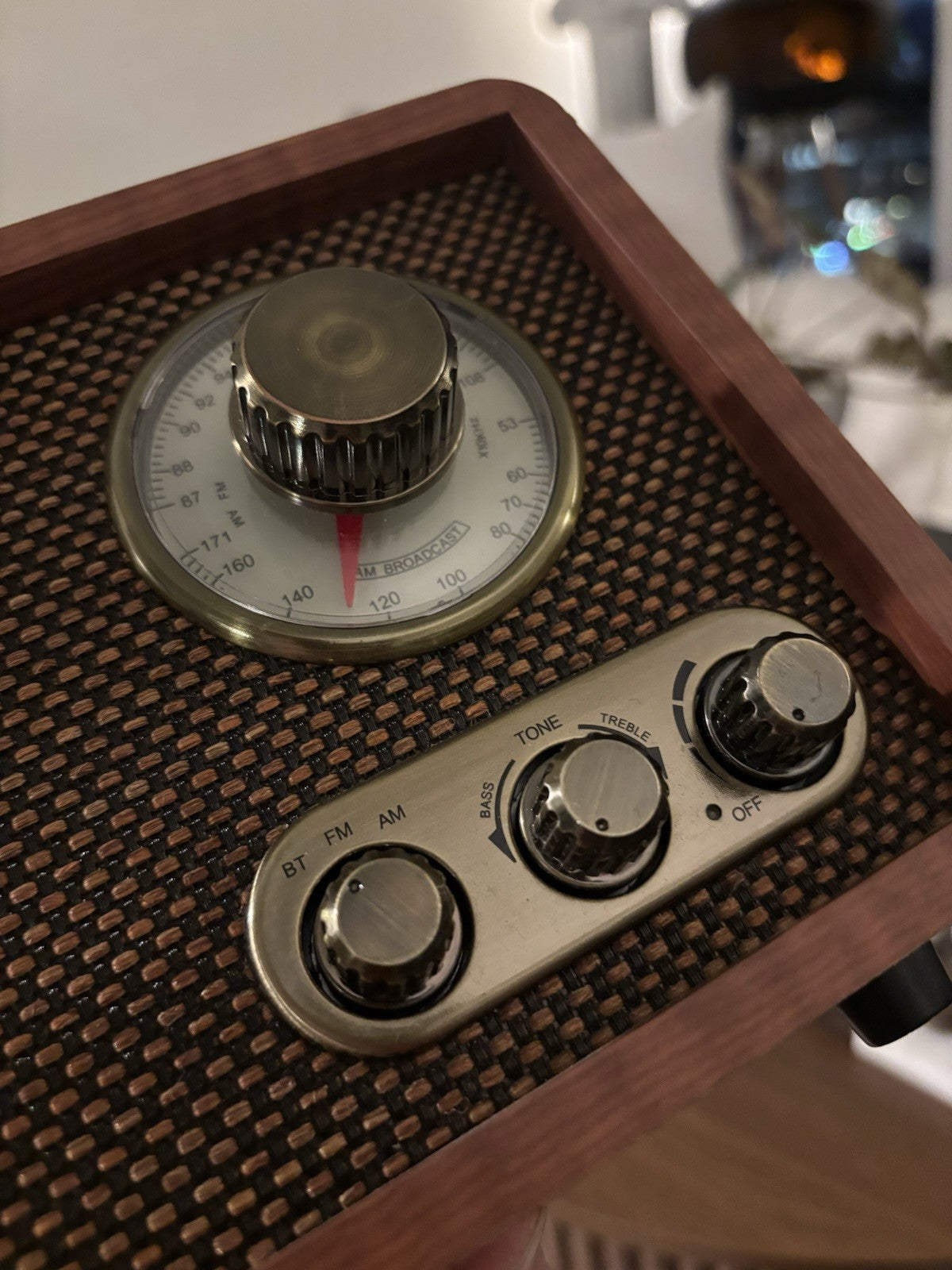 VICTROLA Retro Wood Bluetooth Wireless Speaker Radio Vintage Design (org $110)