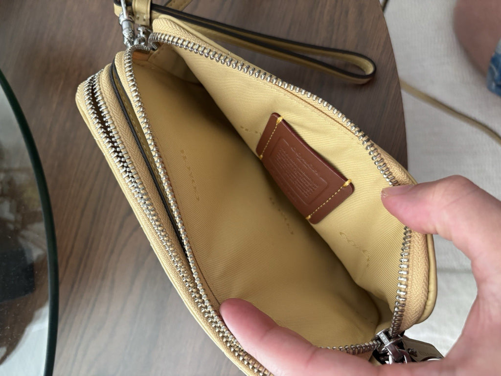 COACH Quilted Pillow Leather Crossbody Wristlet Kira Bag Hay/Yellow (Org $295)