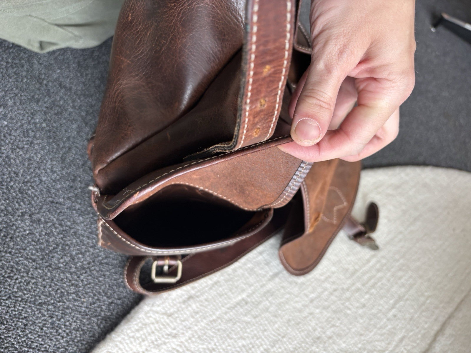 VINTAGE Classic Real Cow Hide Leather Backpack Daypack Brass Hardware Buckles
