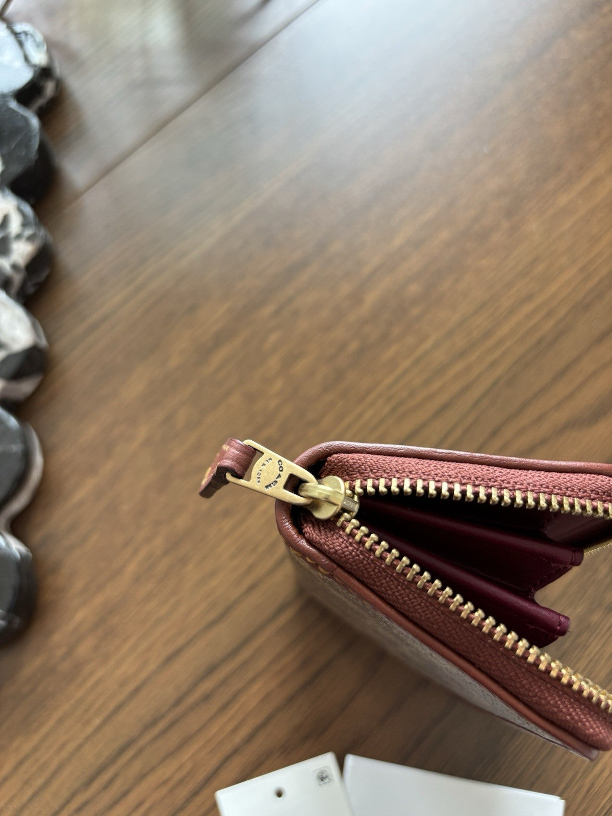 NWT designer COACH Small Zip Wallet Coin/Card Case Signature Tan/rust (org $95)