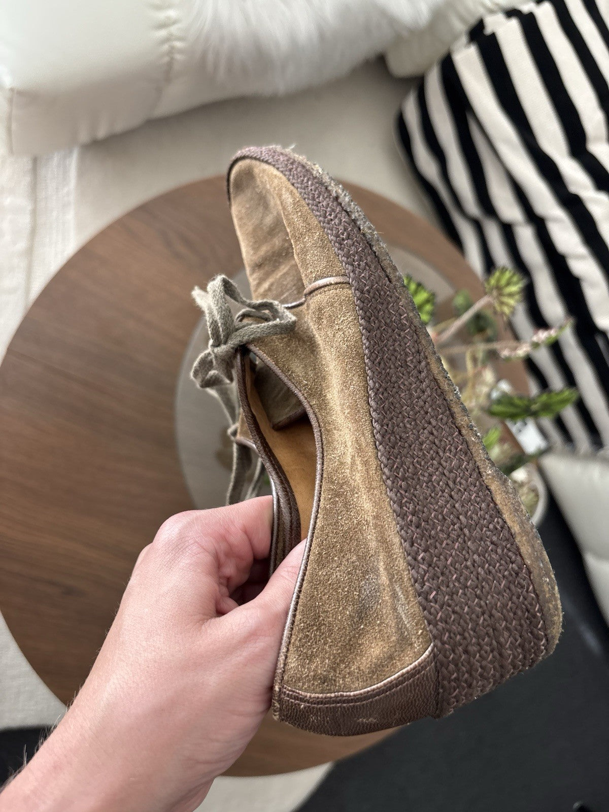 VINTAGE Tan Suede Espadrille Wedge Shoes Lace Up Moc Moccasin Toe Women’s Size 7