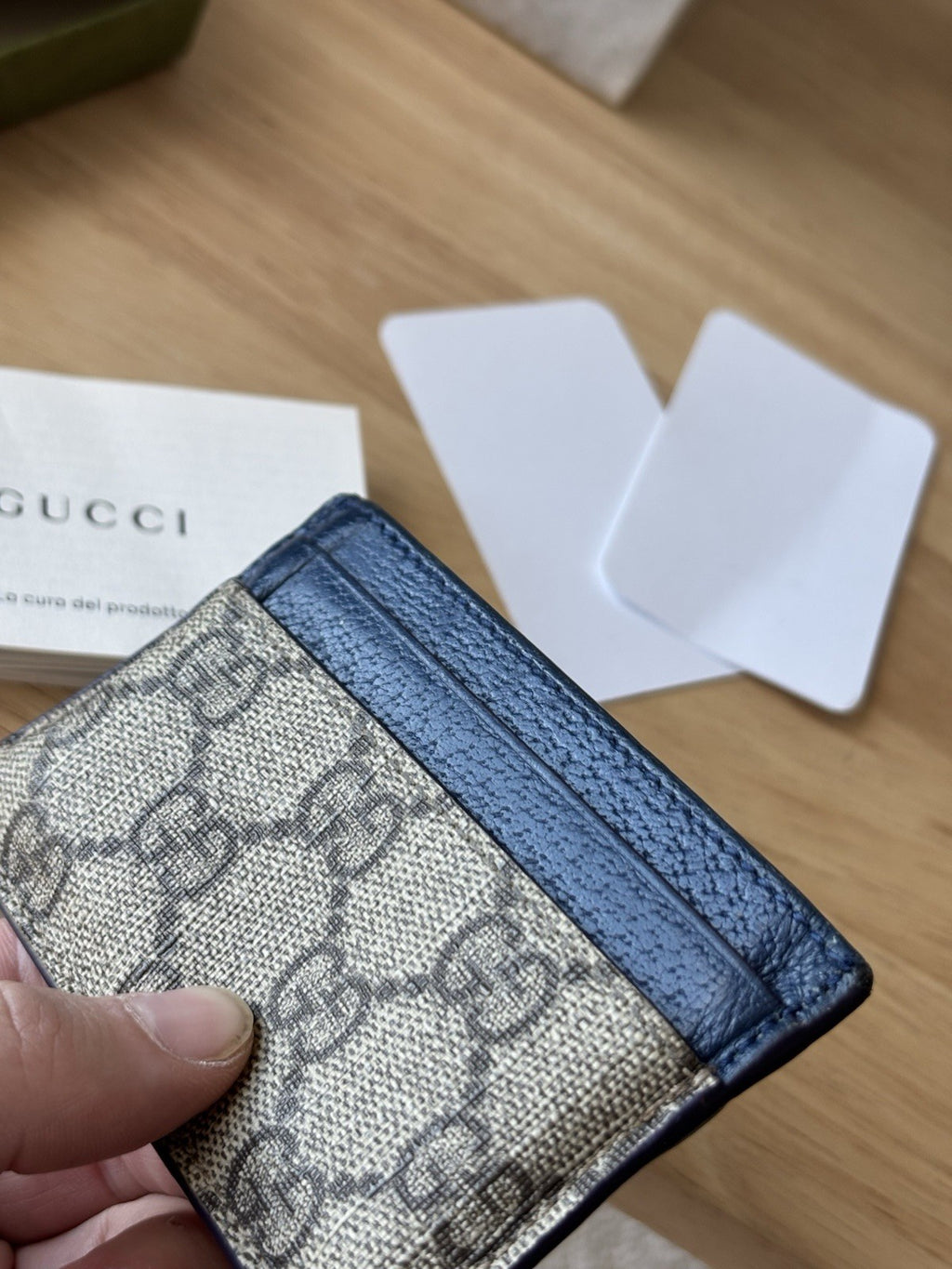 GUCCI Supreme GG Card Holder Beige Ebony Canvas Blue Leather 768248 (org $285)