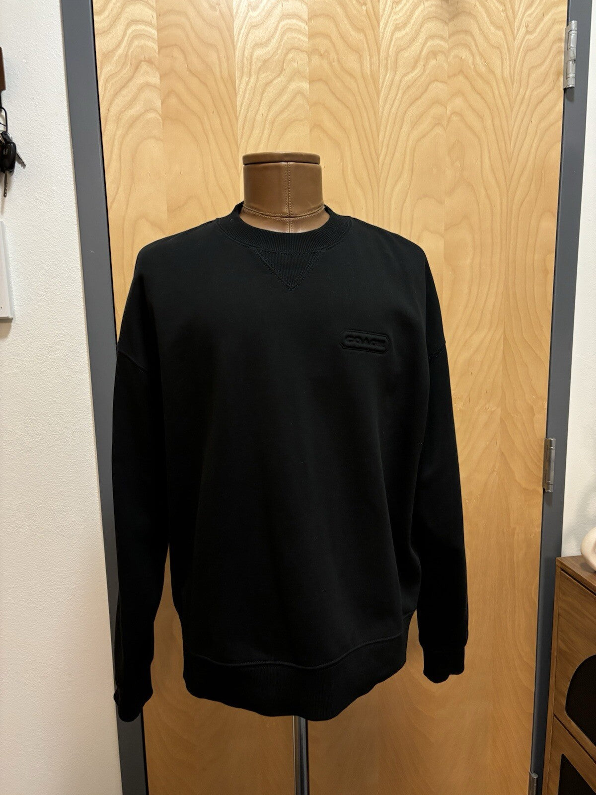Designer COACH Essential Crew Neck Sweater Classic Heritage Black Size M ($250)