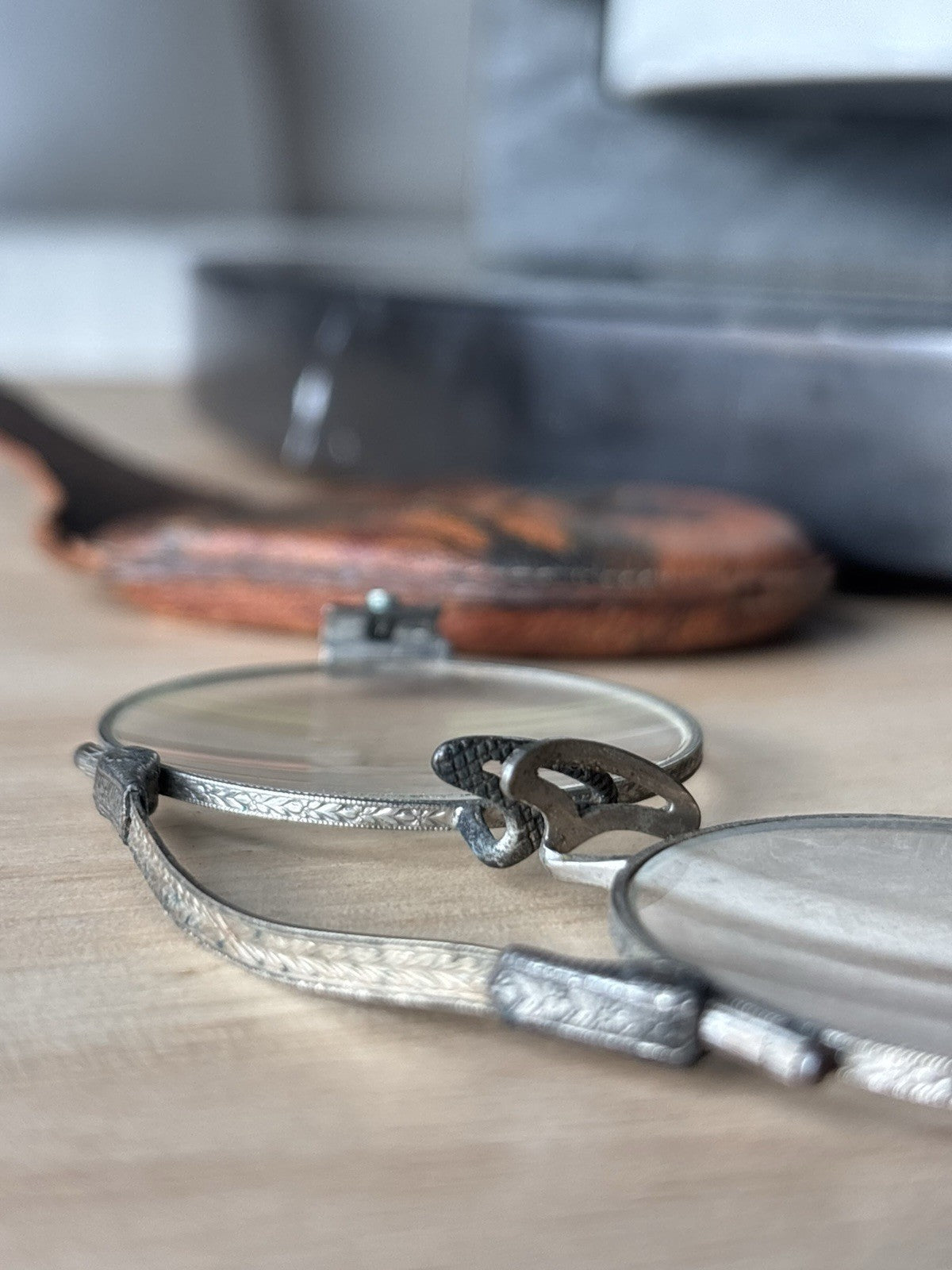 ANTIQUE 1900s Silver Pince Nez Eyeglasses Round C Bridge Spectacles Leather Case