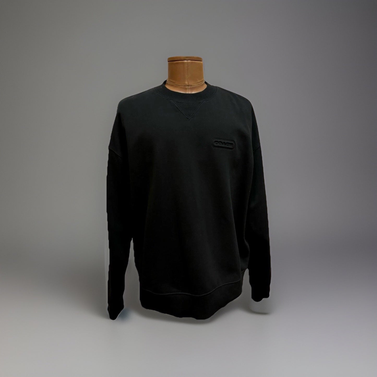 Designer COACH Essential Crew Neck Sweater Classic Heritage Black Size M ($250)