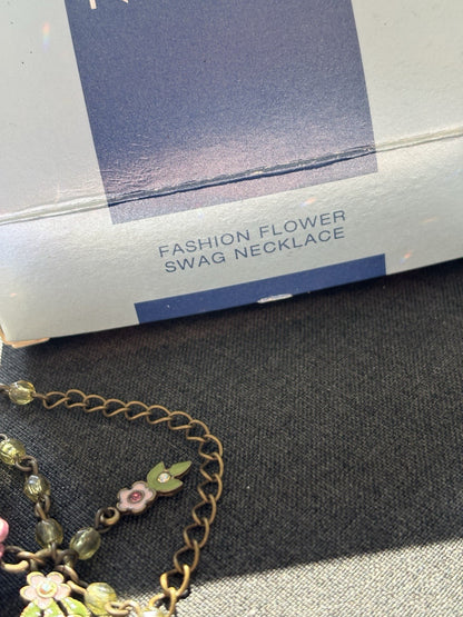 NWT Vintage AVON Fashion Flower Swag Necklace Rose Multi Chain 18in Original Box