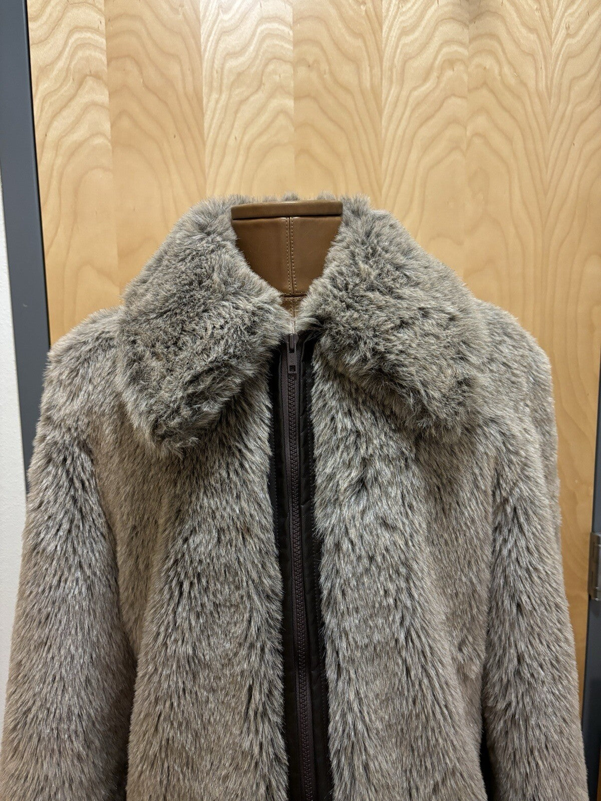 YUKON Vintage Winter Fur Coat Zip Jacket Apres Ski Brown Size 42 Large(org $450)