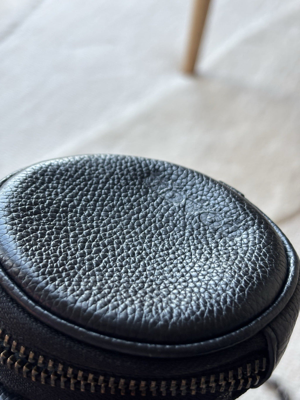 COACH Leather Round Coin Pouch Case Wallet Purse Zip Around Black Gunmetal Charm