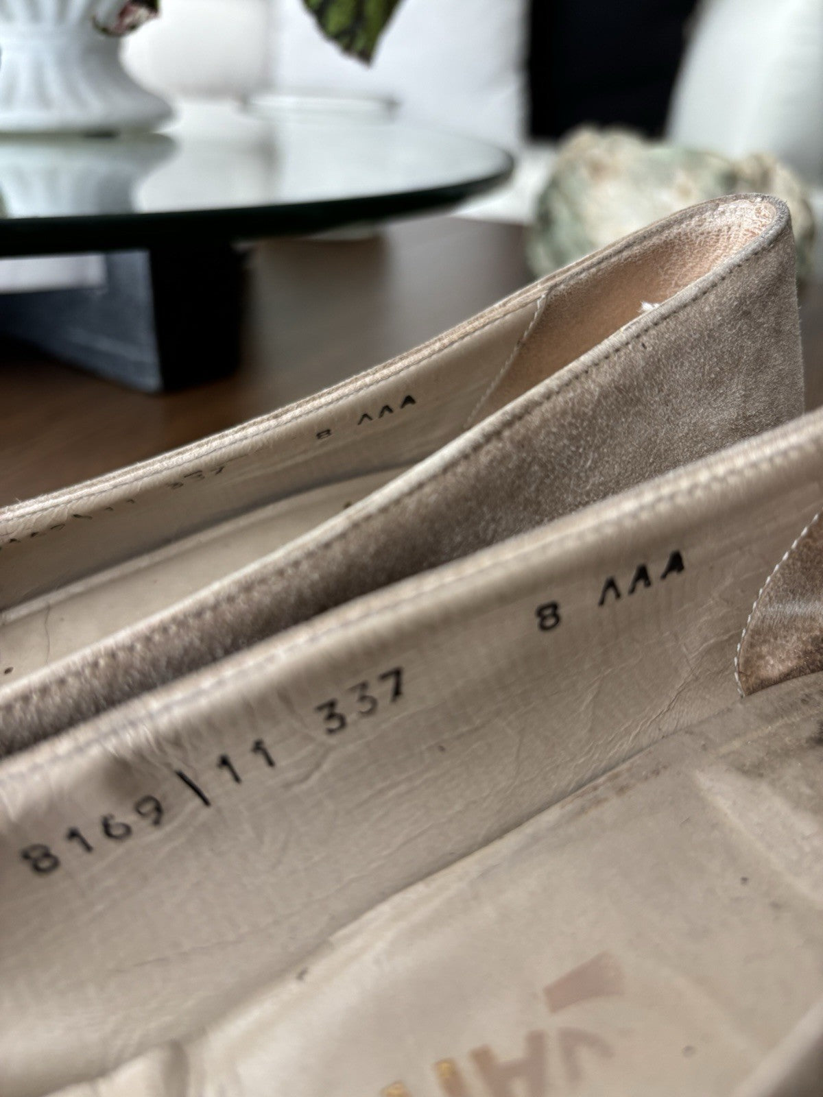 SALVATORE FERRAGAMO Vintage Italy Suede Leather Tan Pumps Shoes 8 AAA Narrow