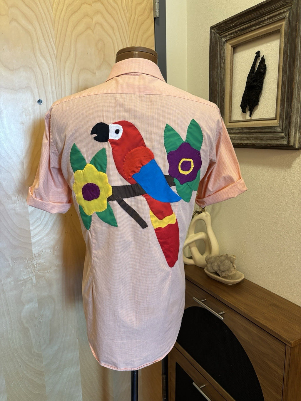 Vintage CARVEN Rare 1991 Designer Embroidered Tropical Parrots Button-Up Size M