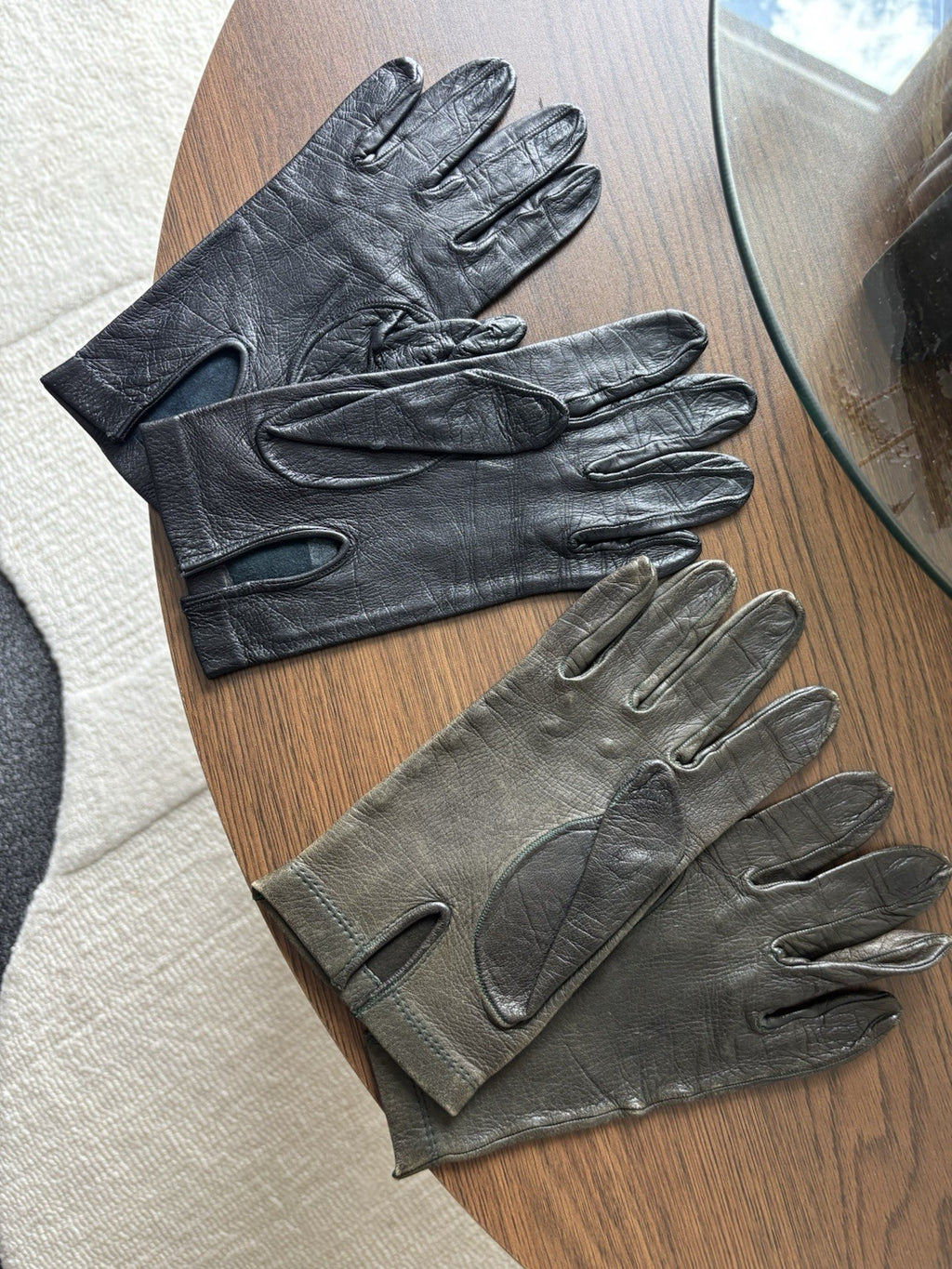 VINTAGE 1974 (2) Set Black Green Genuine Leather Driving Gloves Women’s Size 6.5