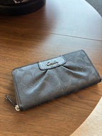 COACH Accordion Zip Wallet Metallc Gray Leather Signature Jacquard (org $198)
